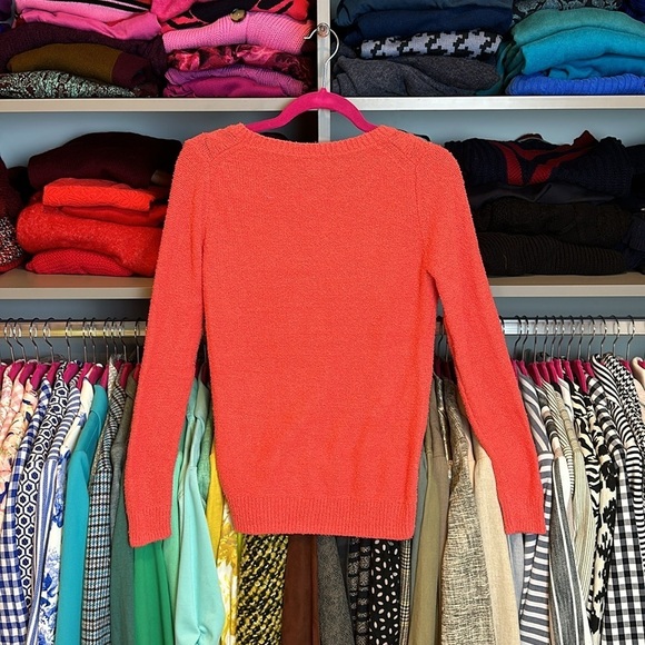 J Crew coral long sleeve crew neck sweater size XS - Picture 3 of 3